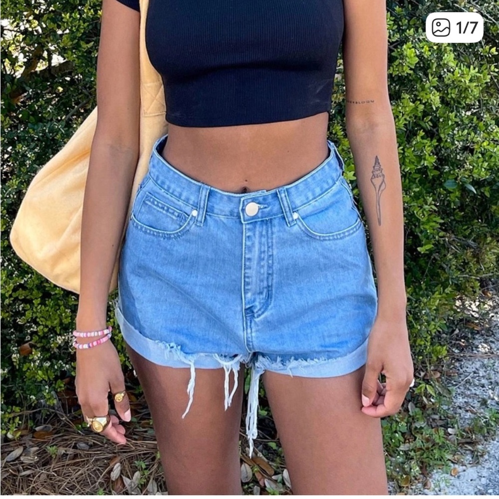 Princess Polly Hoodwink Denim shorts NWT
